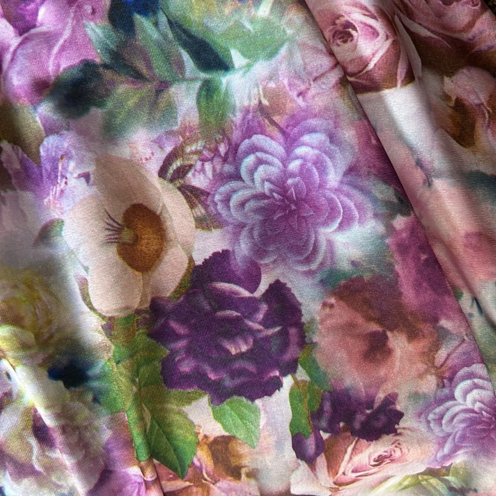 LuLaRoe stunning lightweight floral skirt. EUC. No noted flaws. Just beautiful! - Picture 7 of 7
